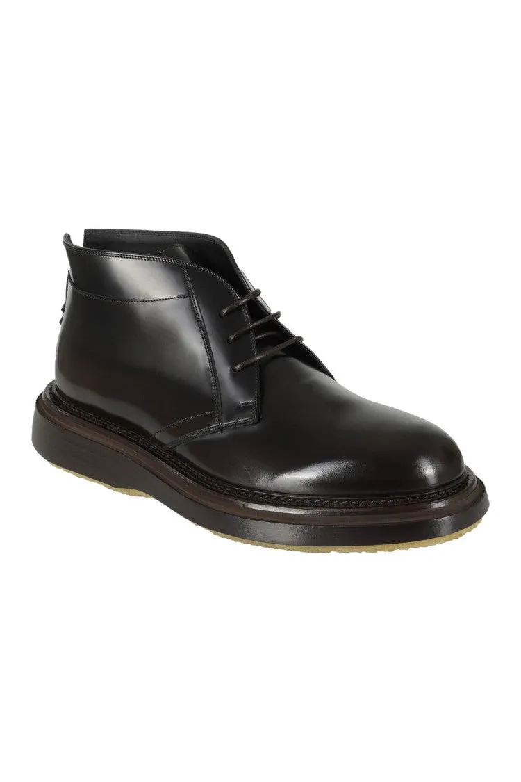 Brushed Leather Lace-Up Boots With Durable Sole