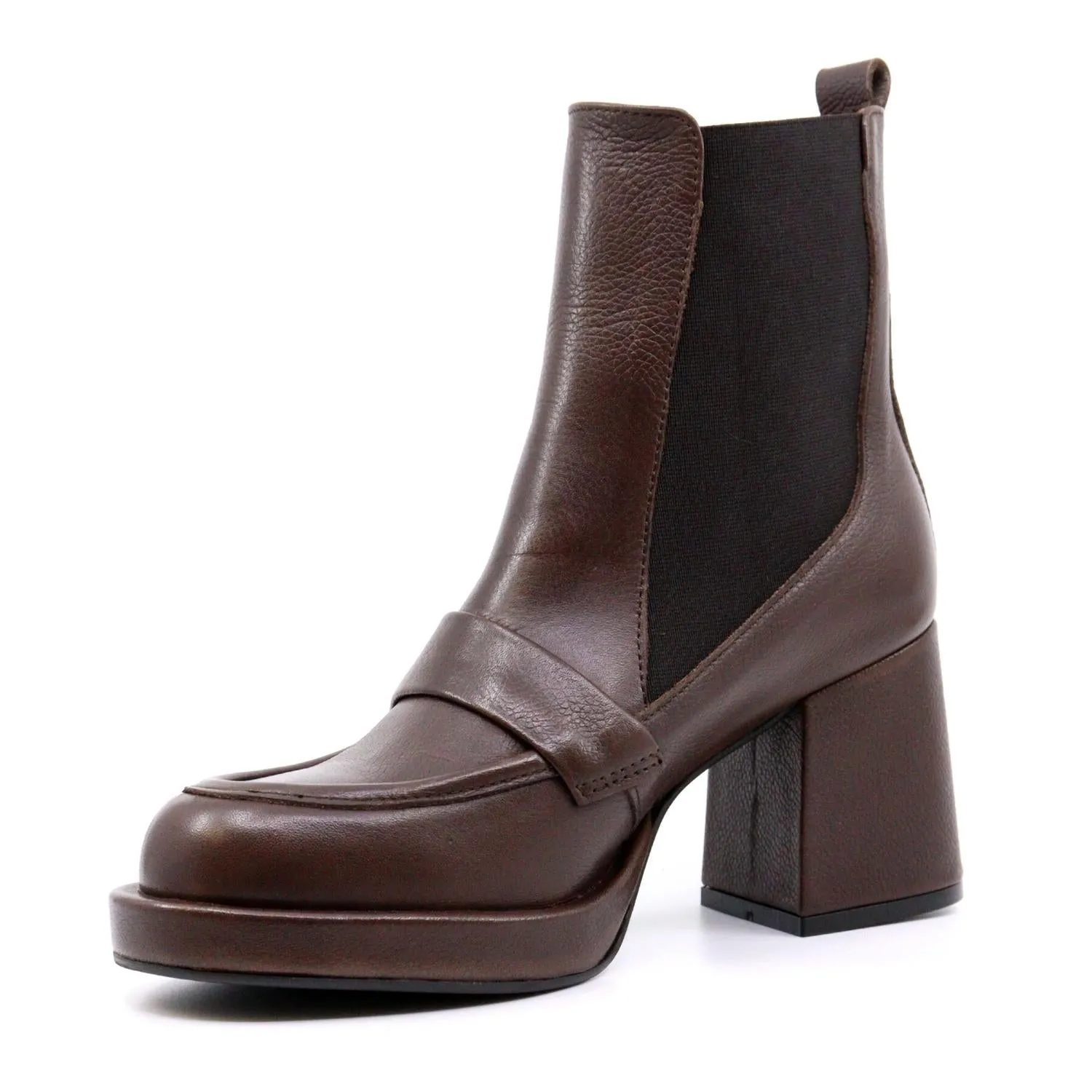 Dalton Heeled Boot In Brown