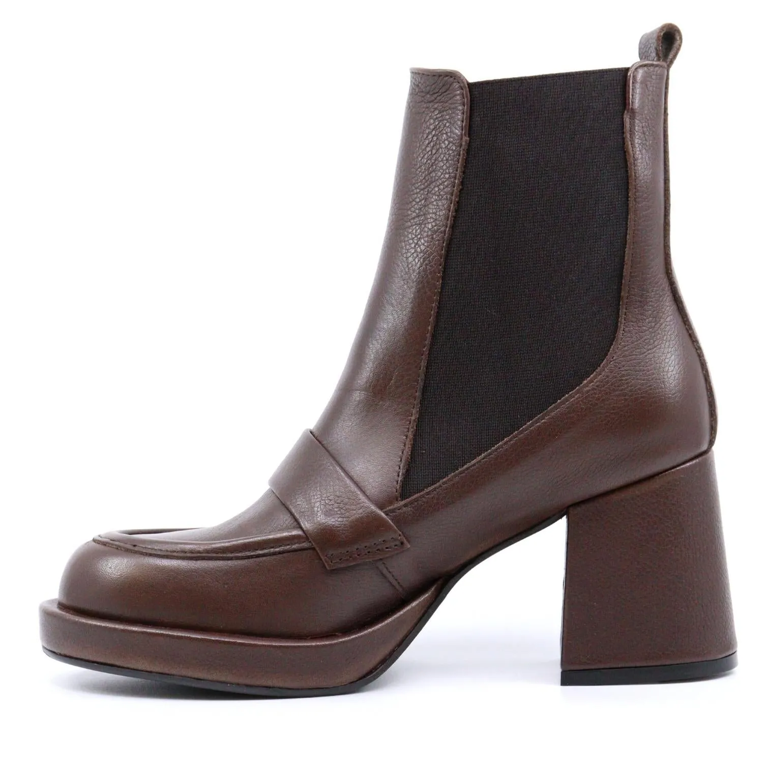 Dalton Heeled Boot In Brown