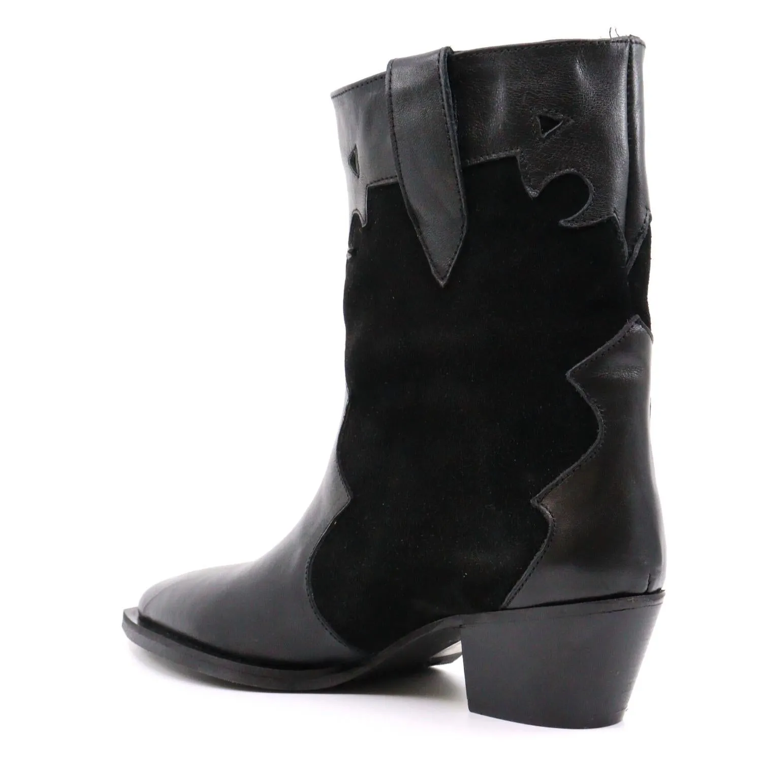 Deka Black In Black Leather / Black Suede