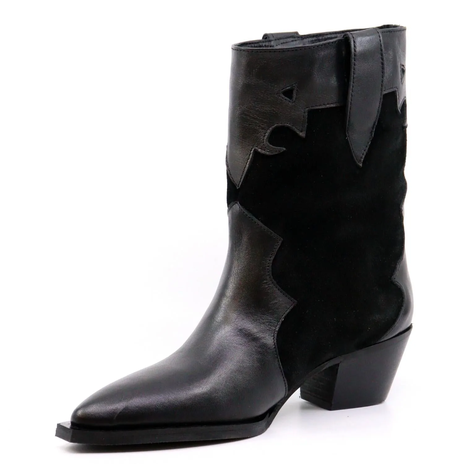 Deka Black In Black Leather / Black Suede