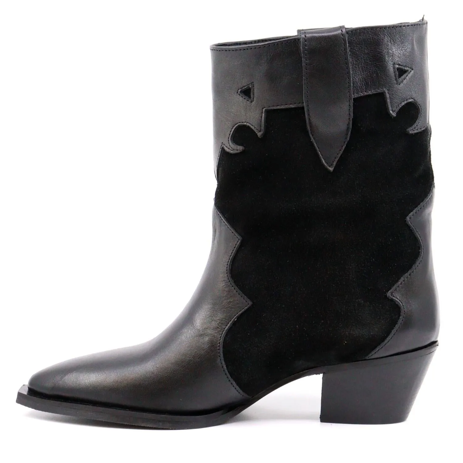 Deka Black In Black Leather / Black Suede