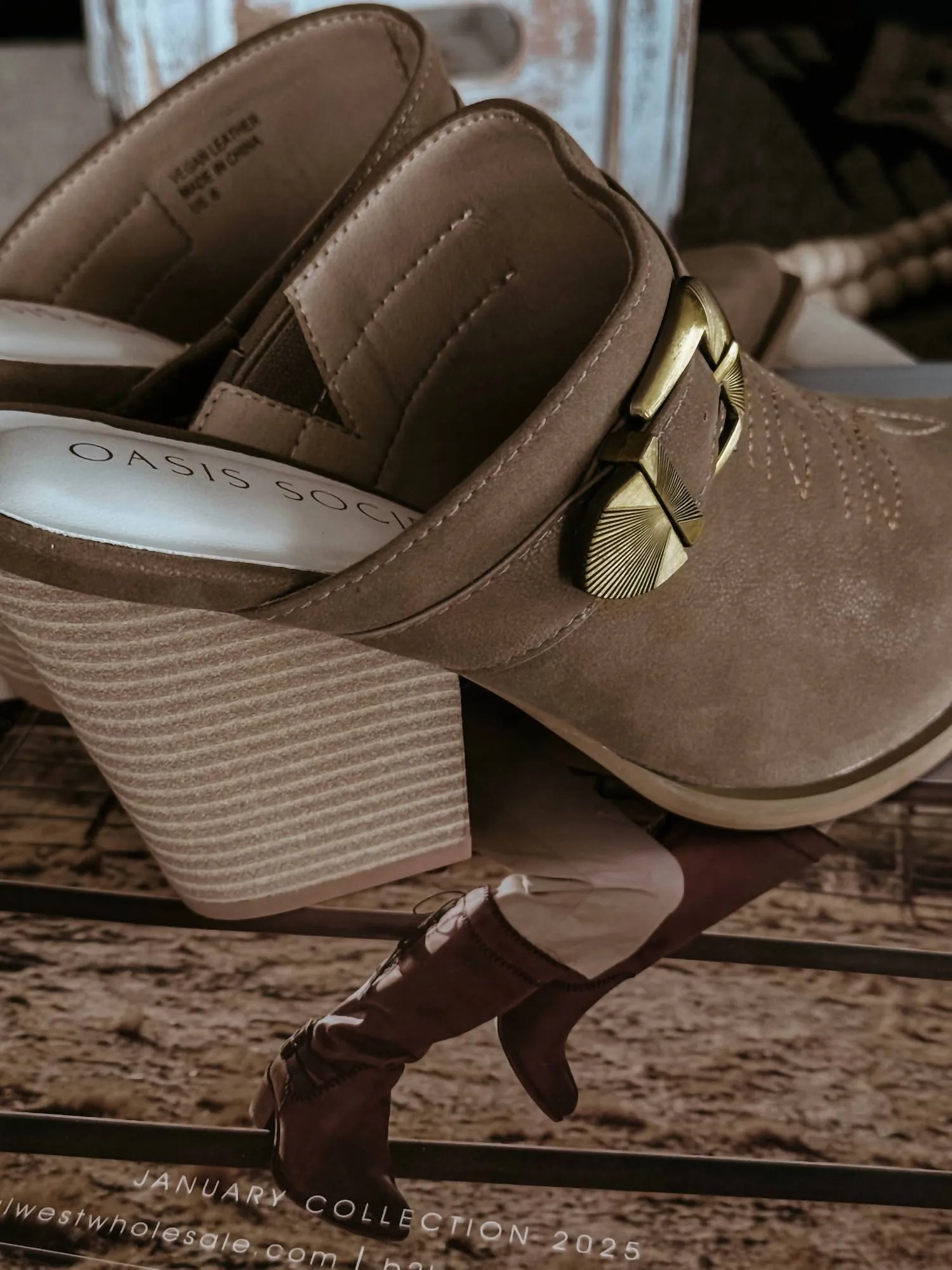 Dixie Mule In Dark Taupe