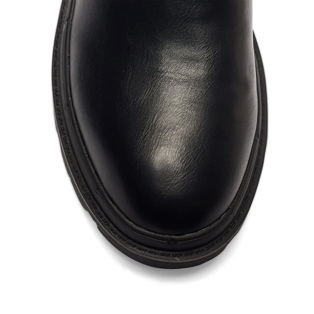 Hank Boot in Black Smooth