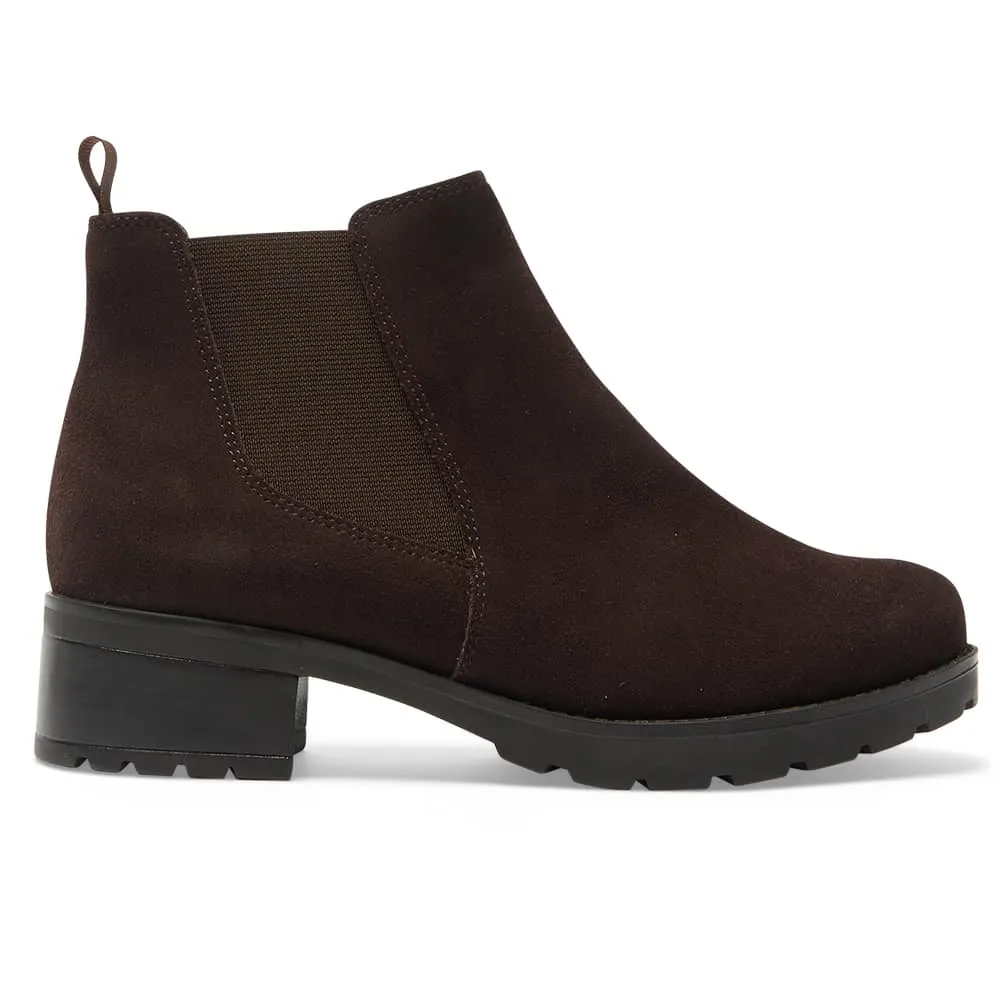 Iowa Boot in Chocolate Suede Suede