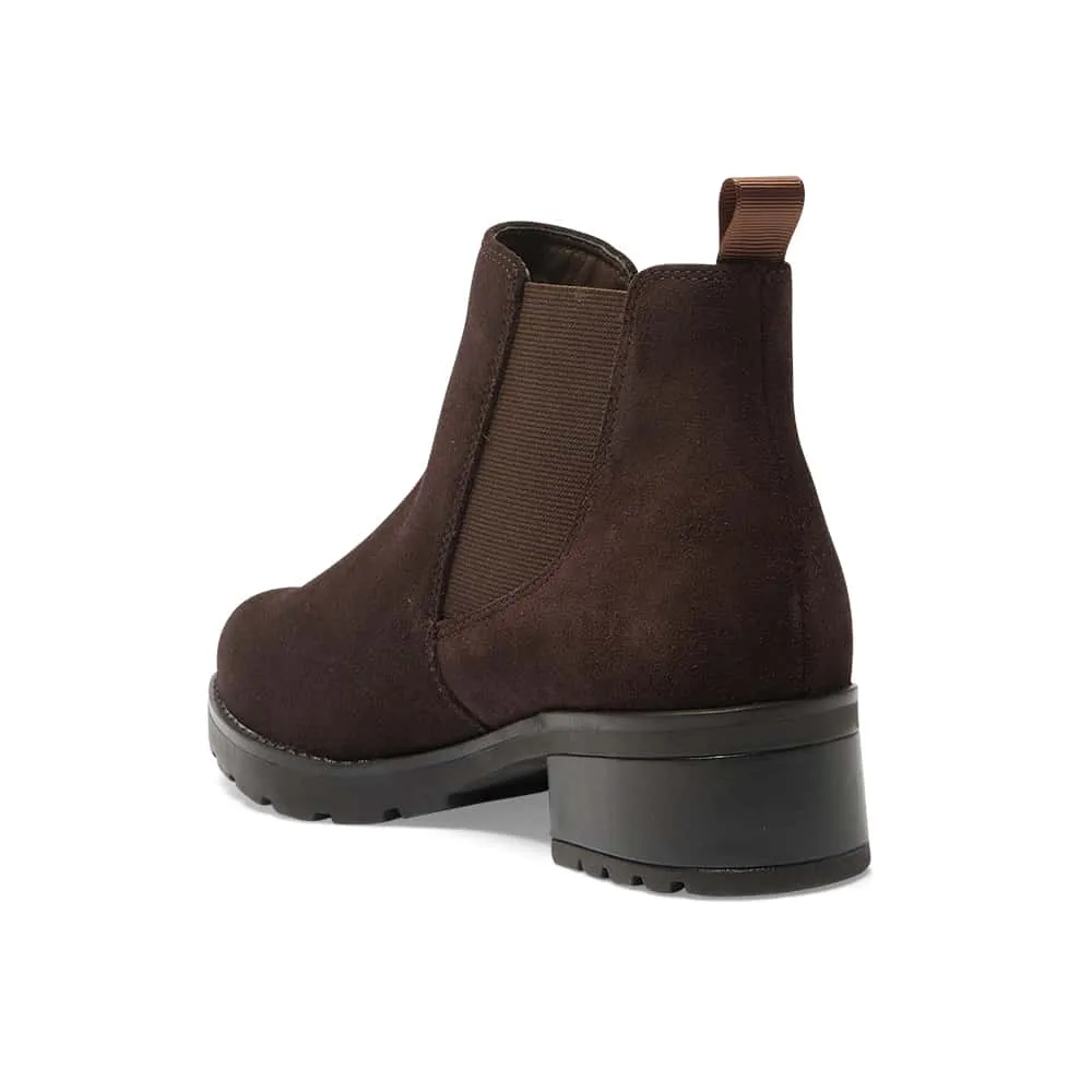 Iowa Boot in Chocolate Suede Suede