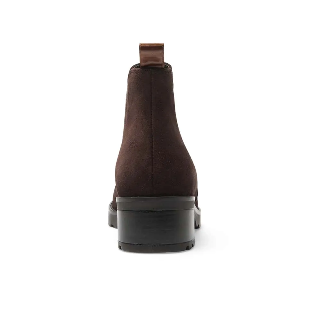 Iowa Boot in Chocolate Suede Suede