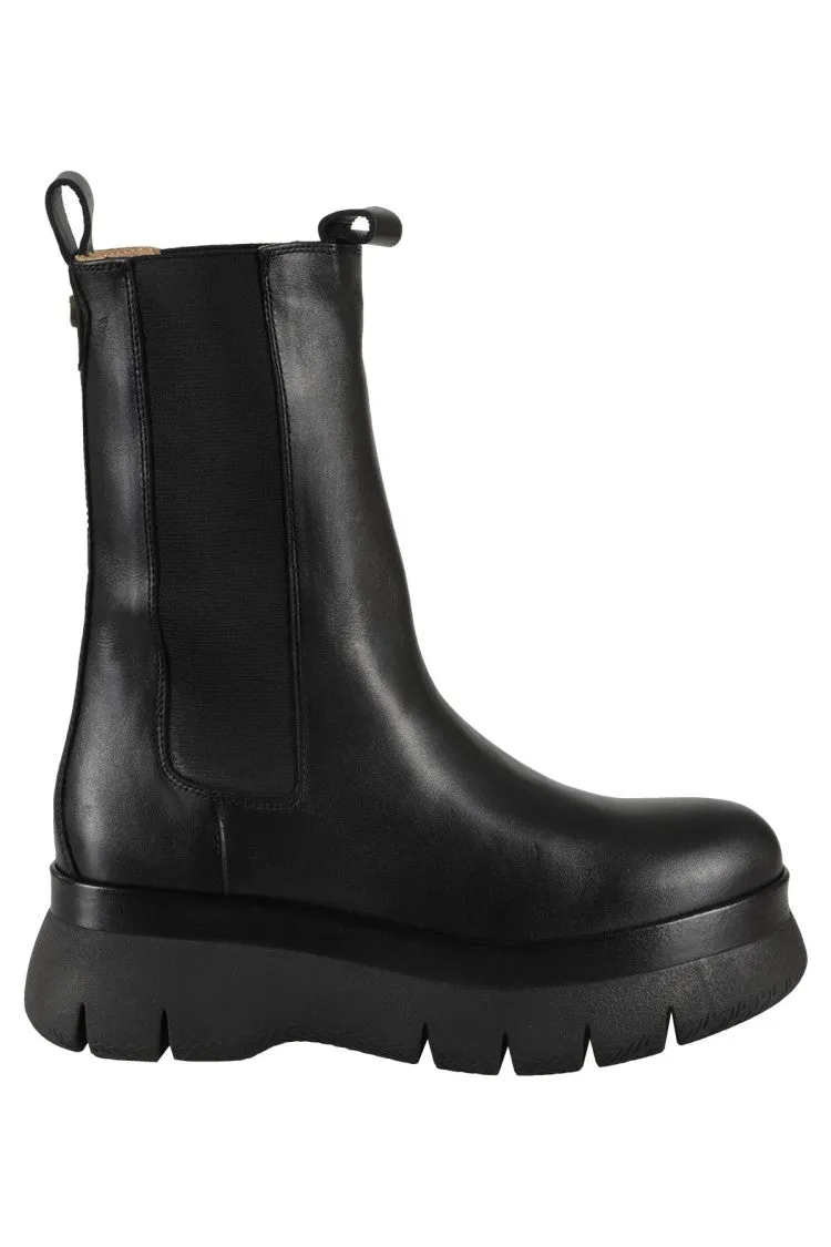 Mecile Boot With Round Toe