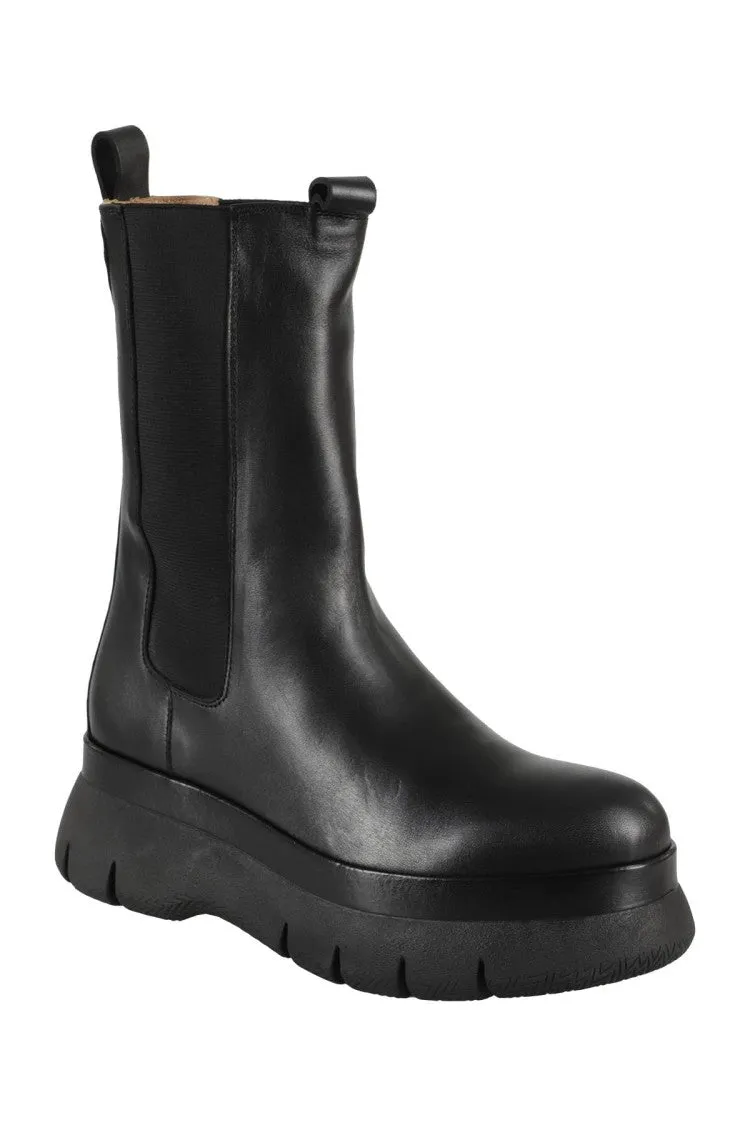 Mecile Boot With Round Toe