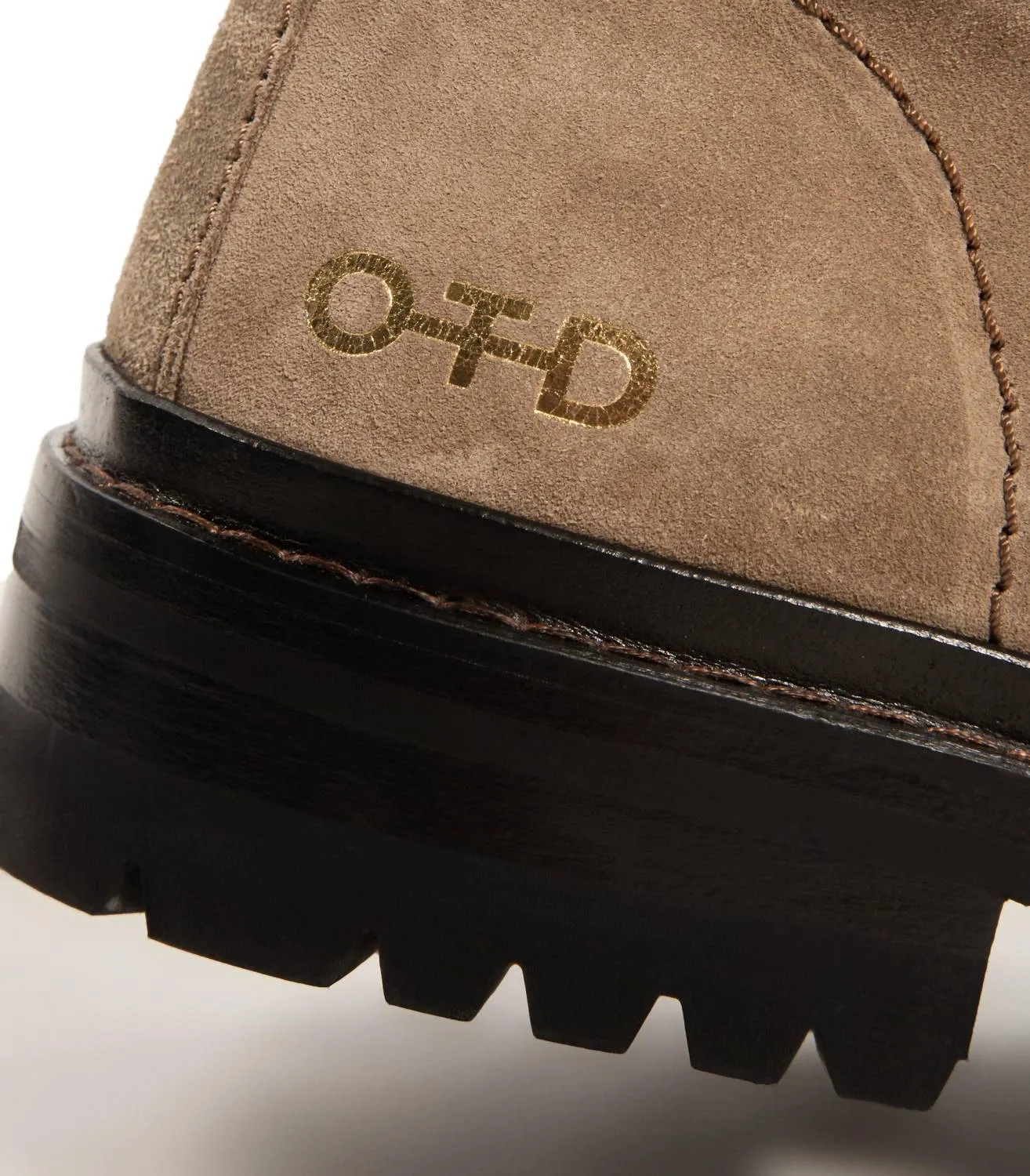 Men's Laceless Suede Combat Boot In Sand Stone