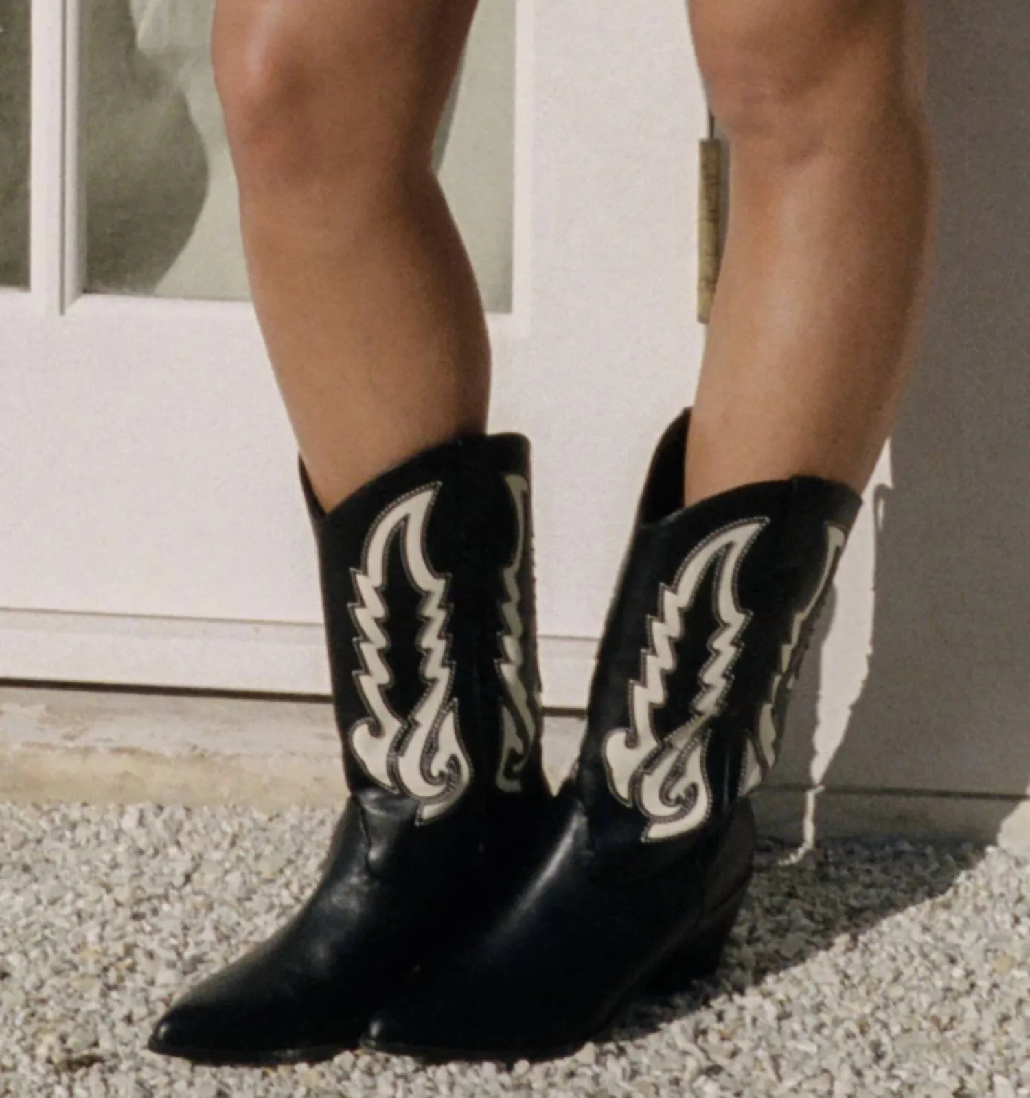 Norva Boots In Black