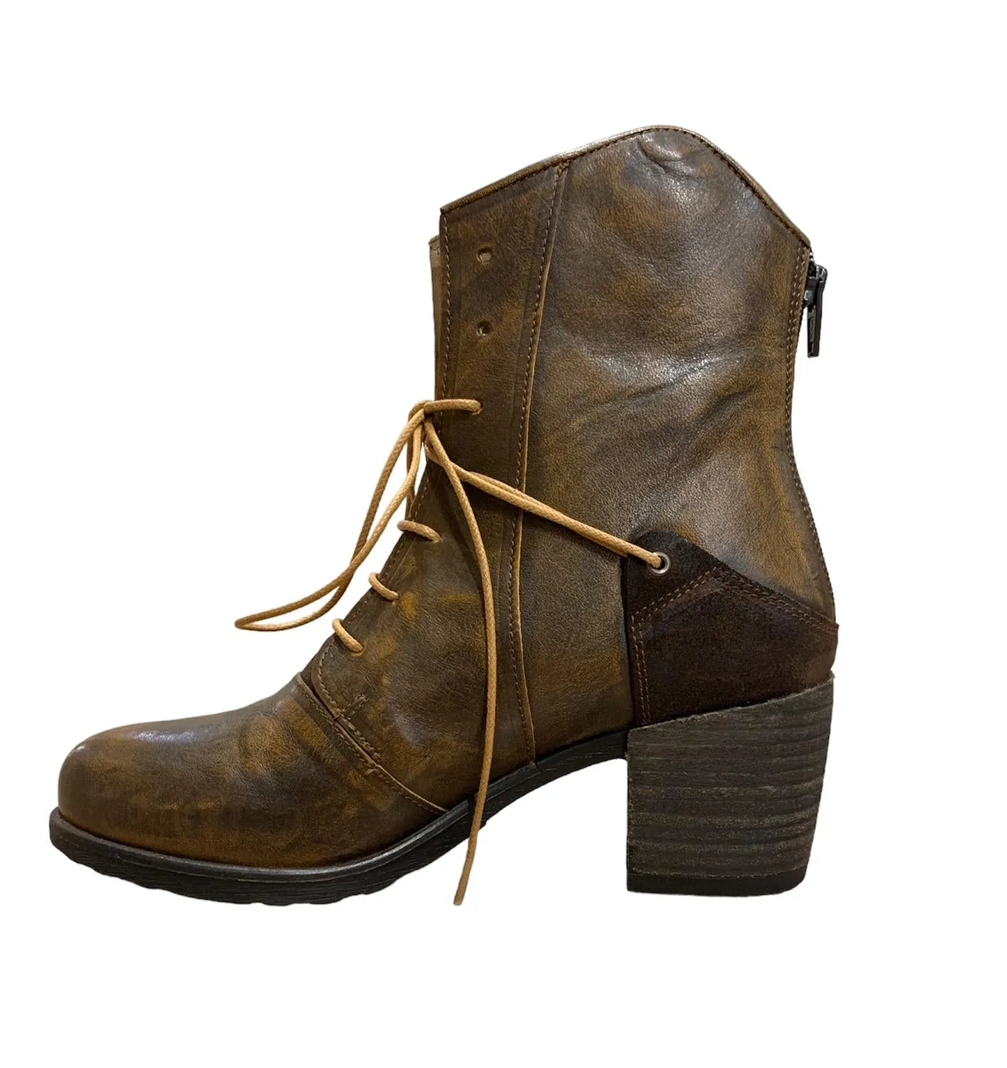 Prime Lace Up Boot In Cognac