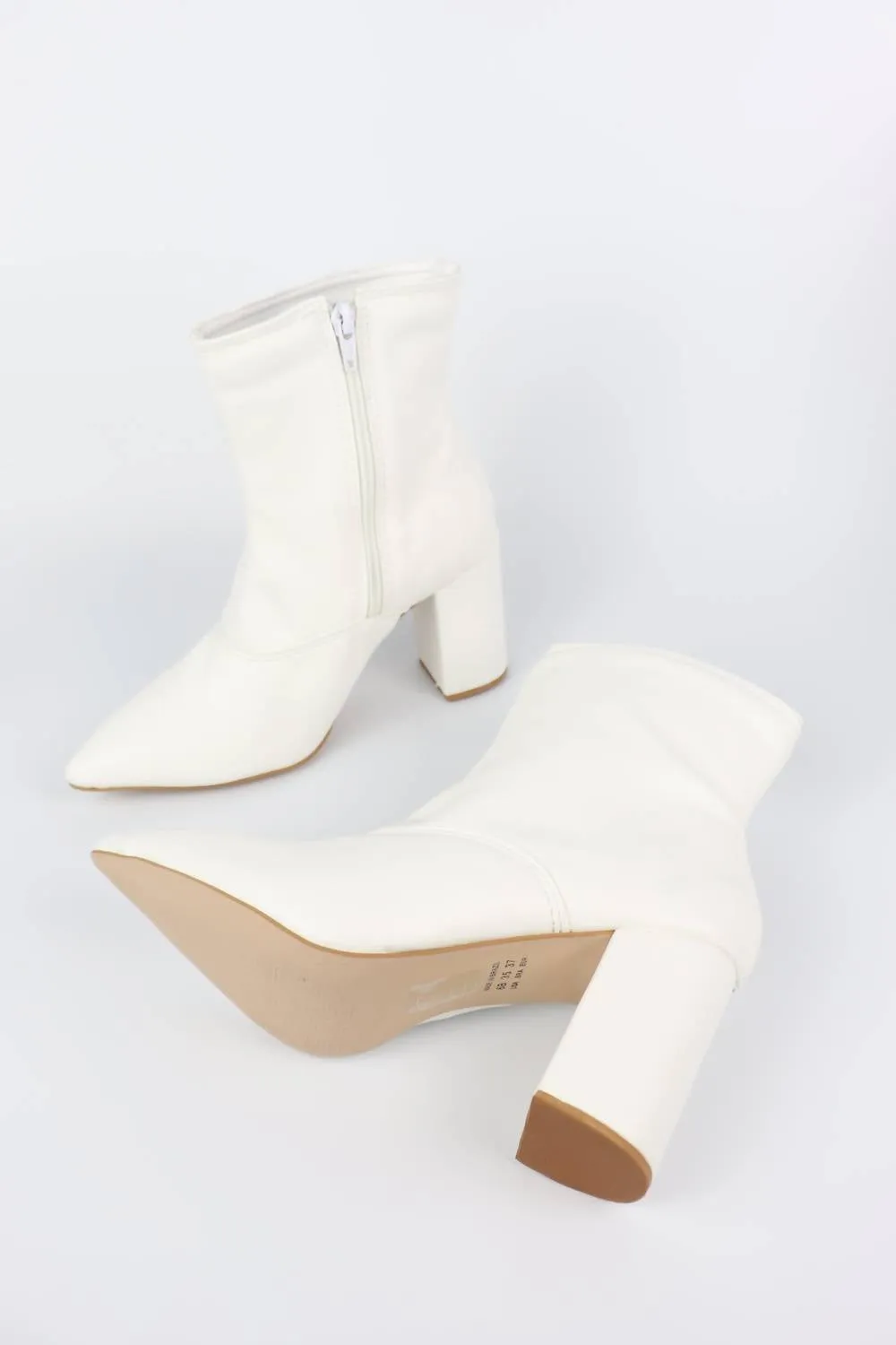 Sophia Boots In White
