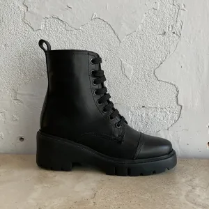 Unisa Juliet Black