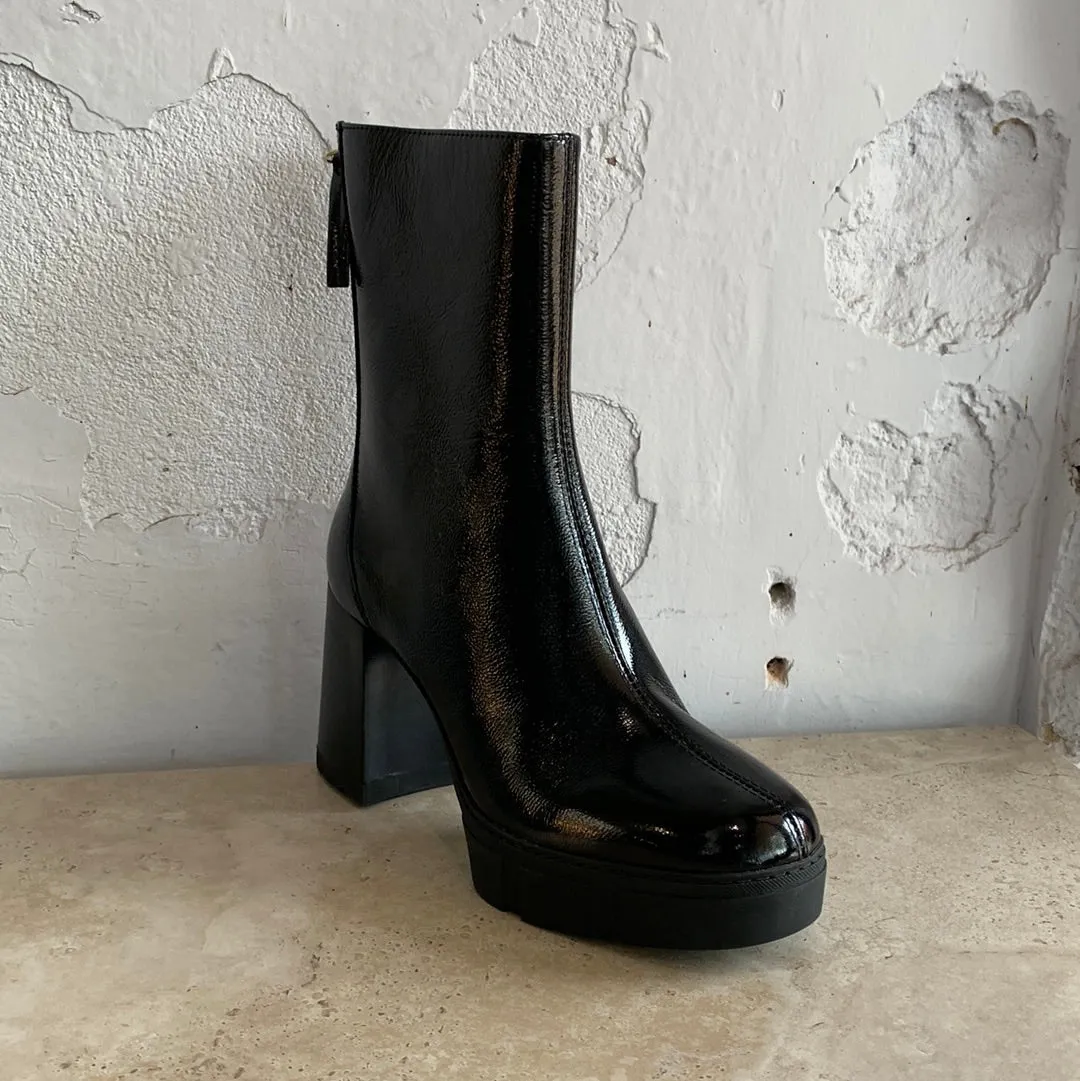 Unisa Kosar Patent Black