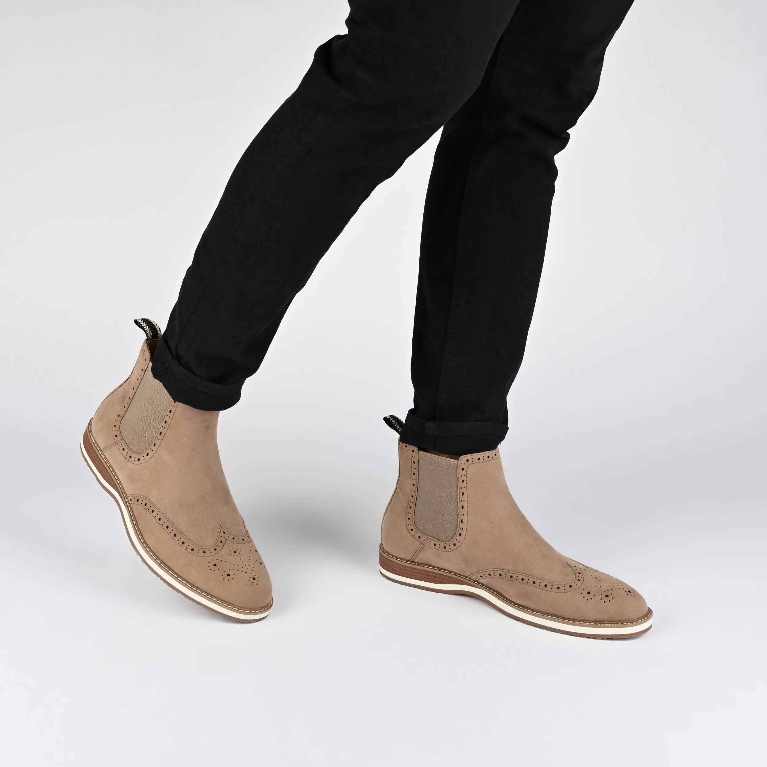 Vance Co. Thorpe Wingtip Chelsea Boot