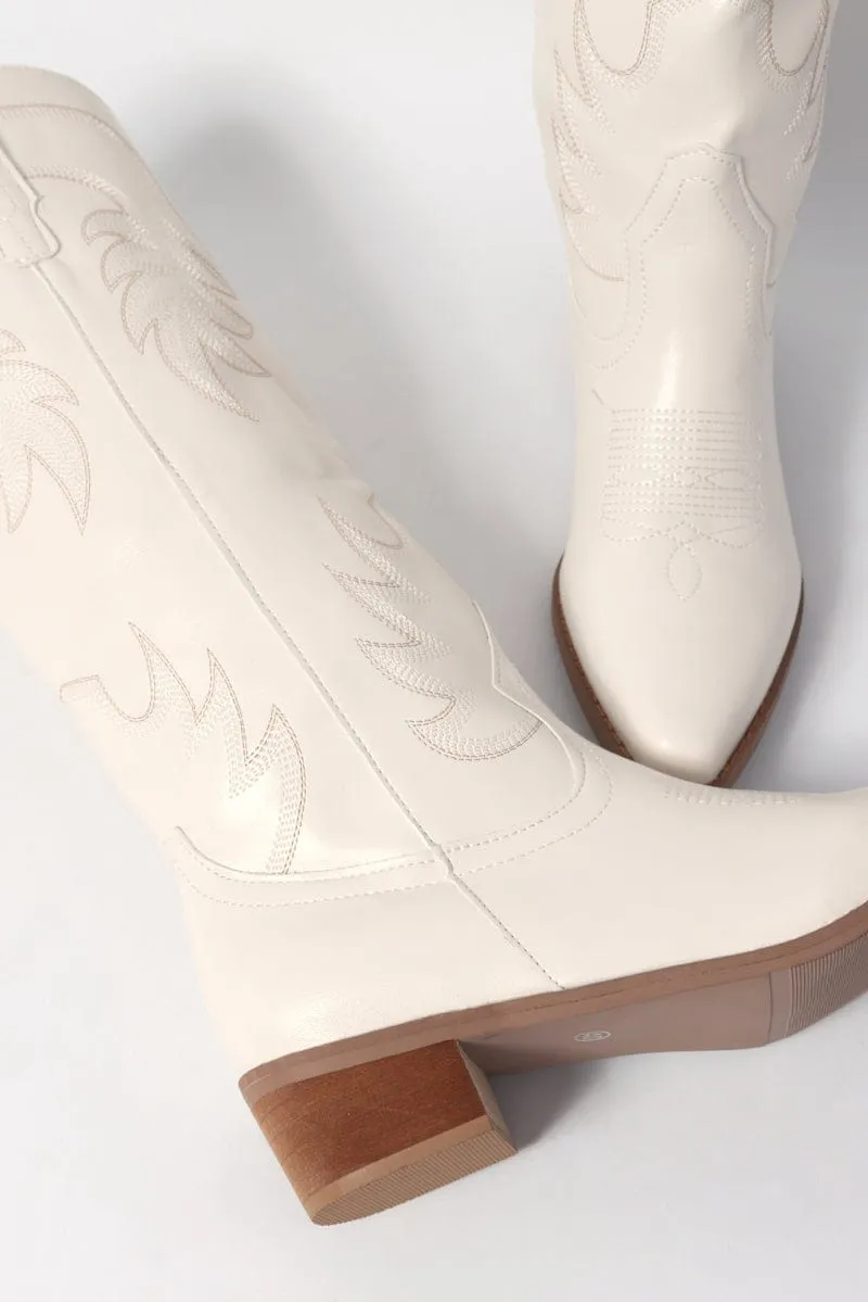 White Embroidered Western Cowboy Boots