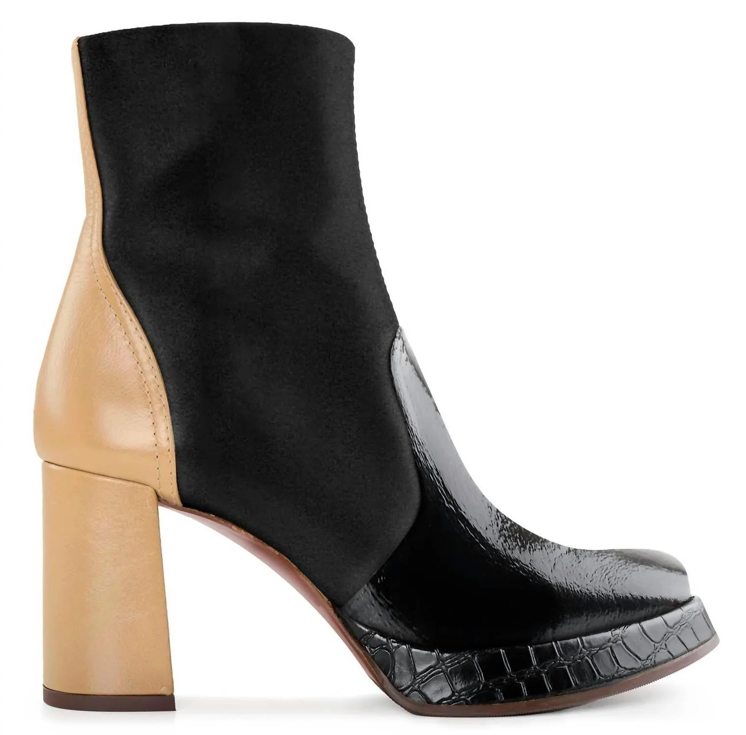Women Fentu Boot In Black