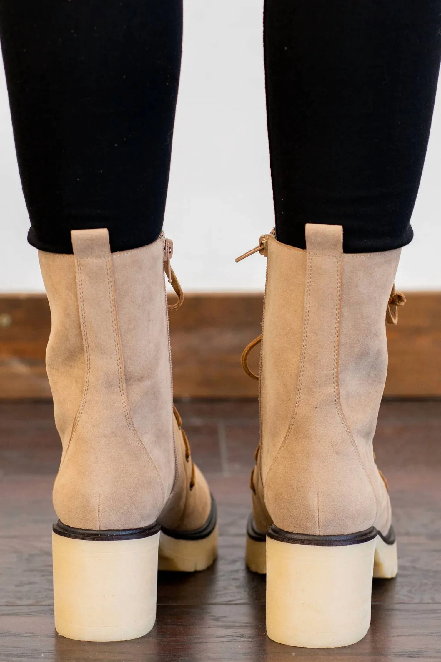 Women's Jamie Boot In Latte