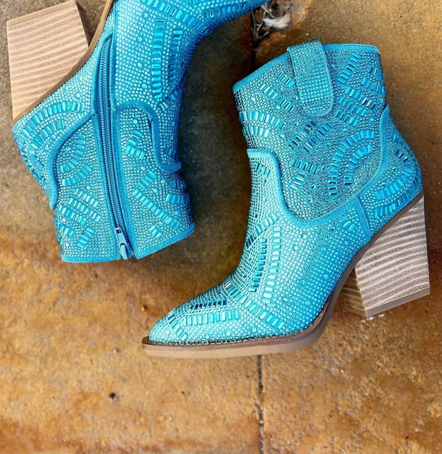 Women's Maze Of Life Boots In Turquoise