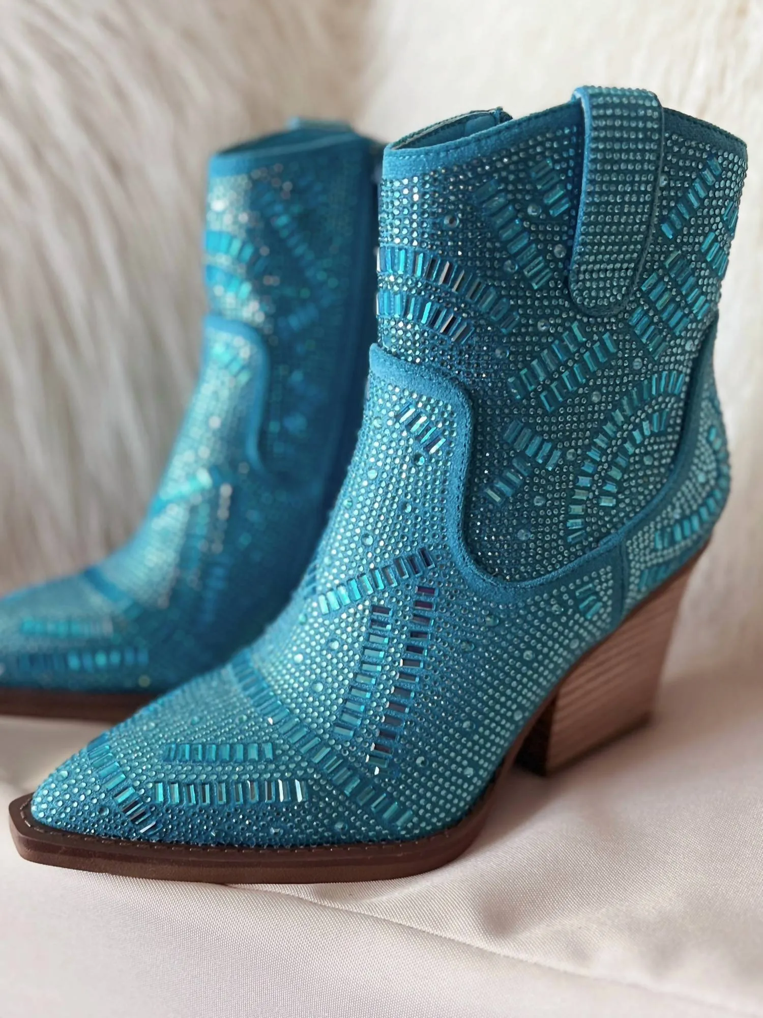 Women's Maze Of Life Boots In Turquoise