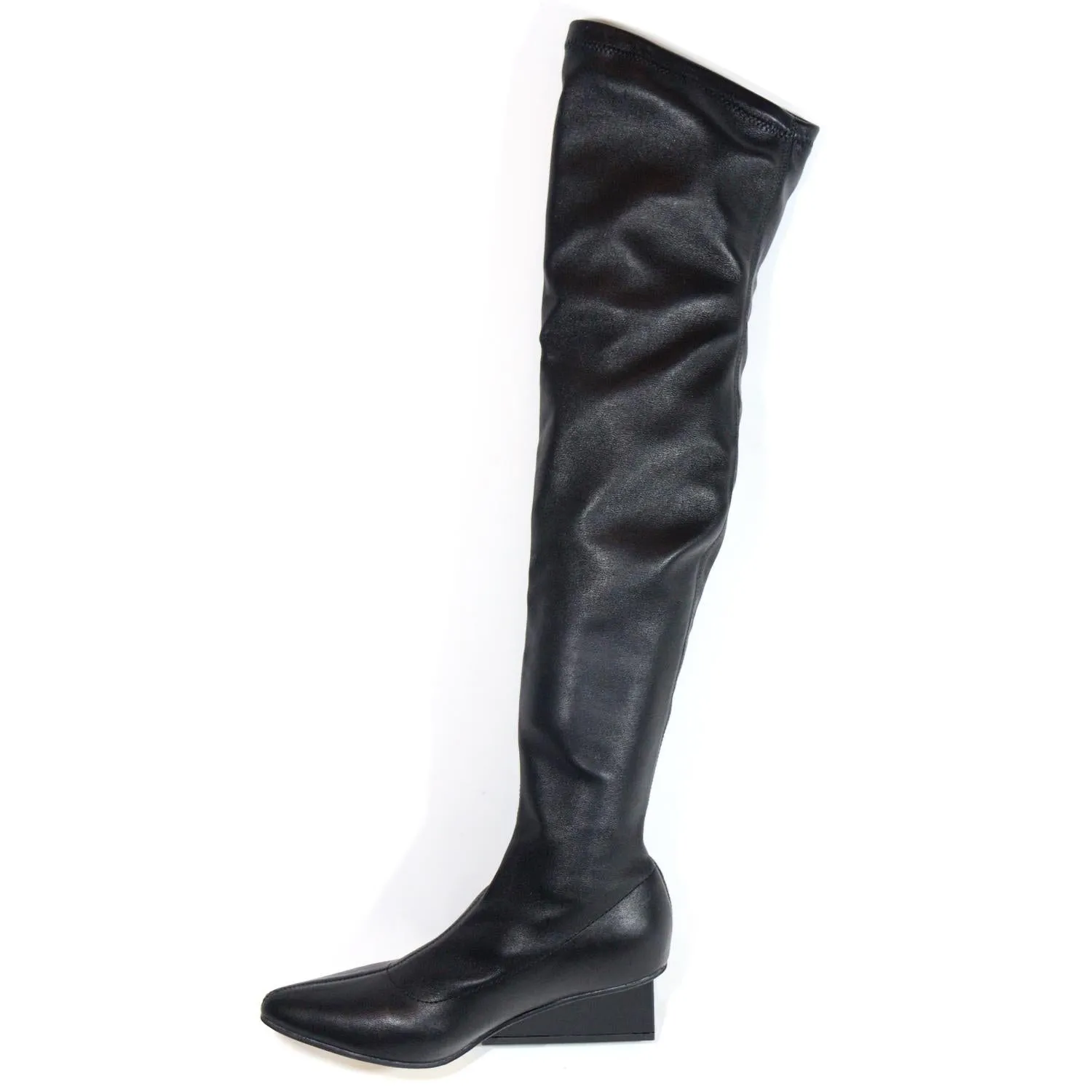Women's Square Edge Boots In Black